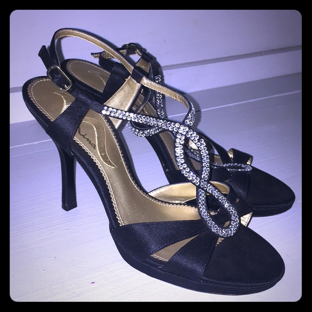 Nina black heels 💋